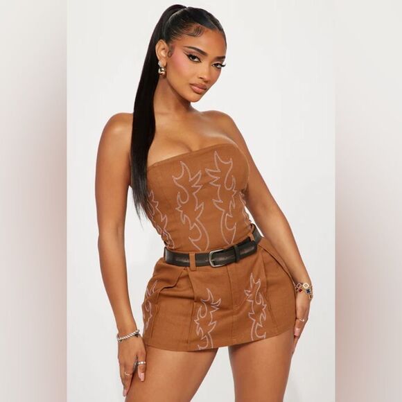 RIDING SOLO SKIRT SET - Picture 2 of 3